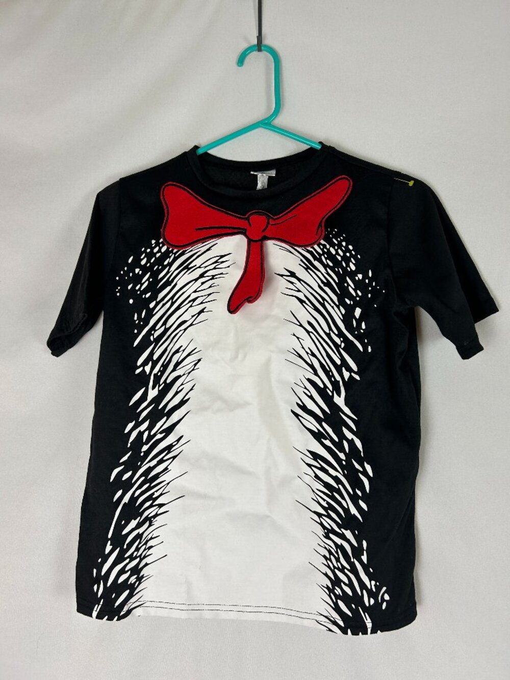 Dr. Seuss Cat in the Hat T Shirt w Felt Bow S